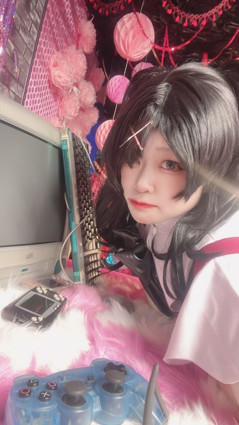 天使と顔のいい女の自撮りROM