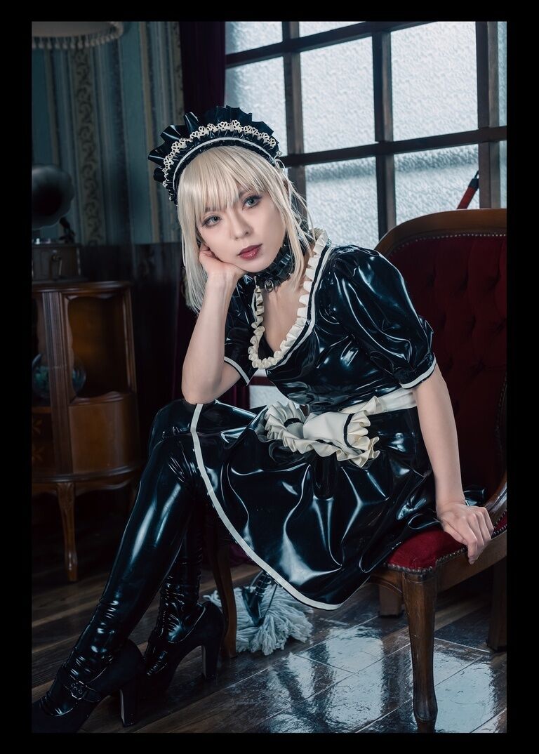 DL版【C102新刊】セイバーオルタ × Latex写真集「Alteratex」