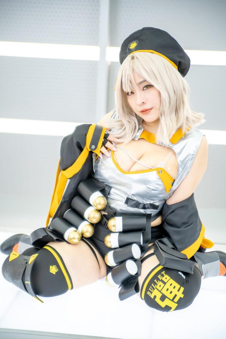Giant Steps(NIKKEアニスコスプレ写真集)
