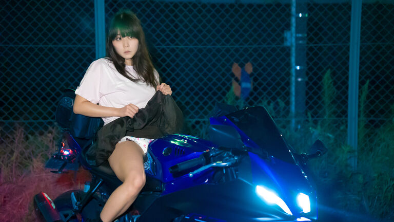 C106 新刊　魔法とバイクとおむつ