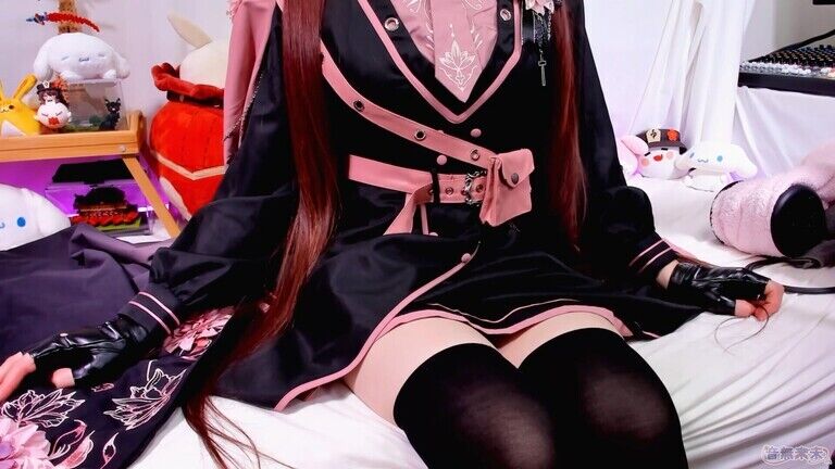 クール乙女な軍服ドレスでバイノーラル雑談♡【Jan. 20, 2025】