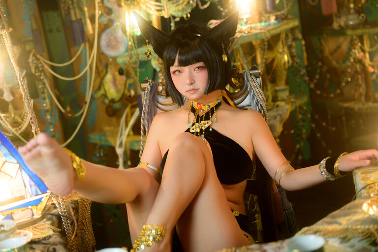 エジプト猫耳褐色巨乳