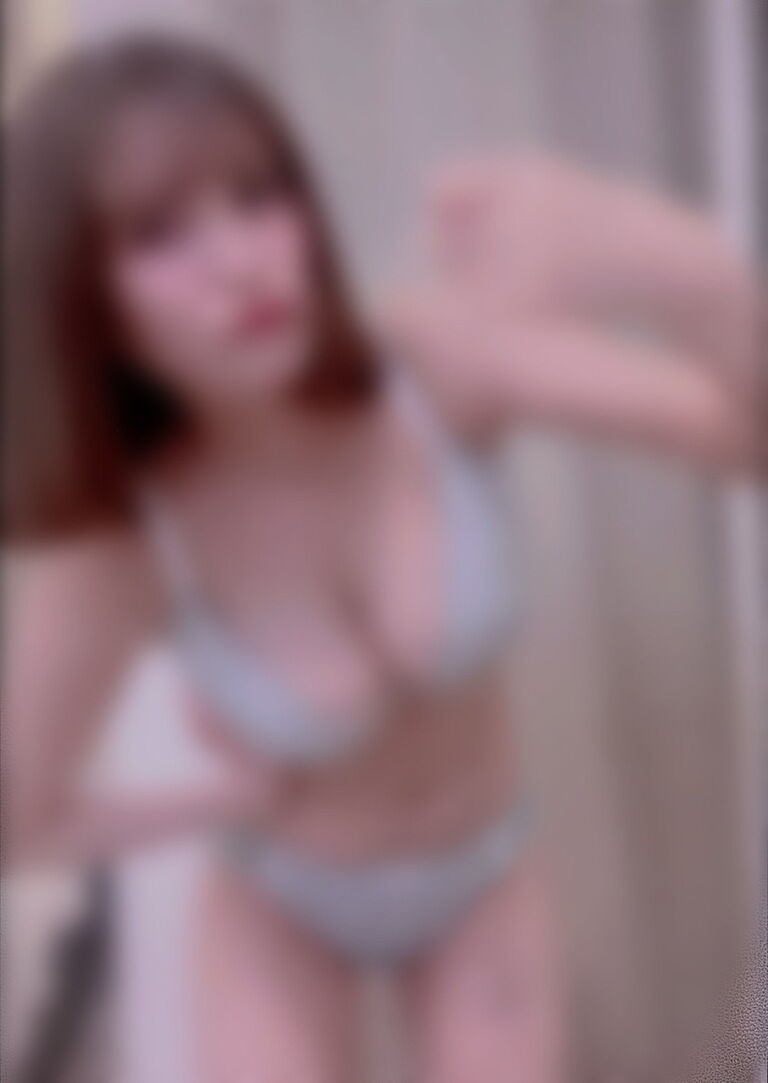 【リクエストにお答えして🌸✨】人気のあのノーブラ衣装でTikTokダンスくじ👑✨