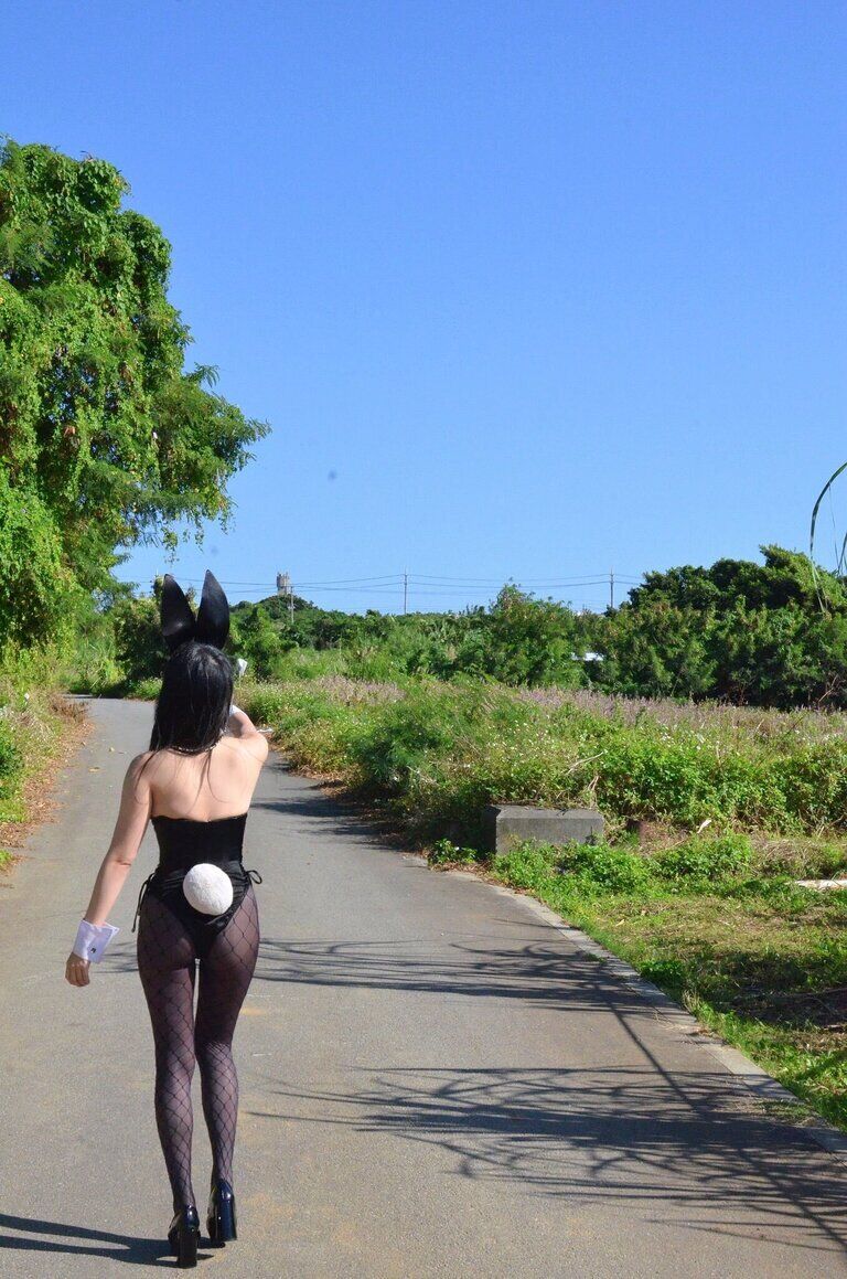 沖縄とバニーガール