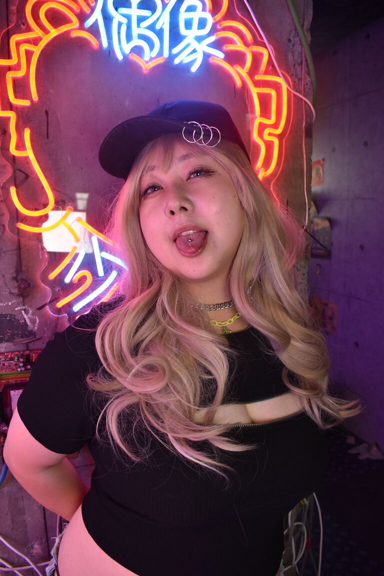 グラフェス02新刊「Hot Girl」