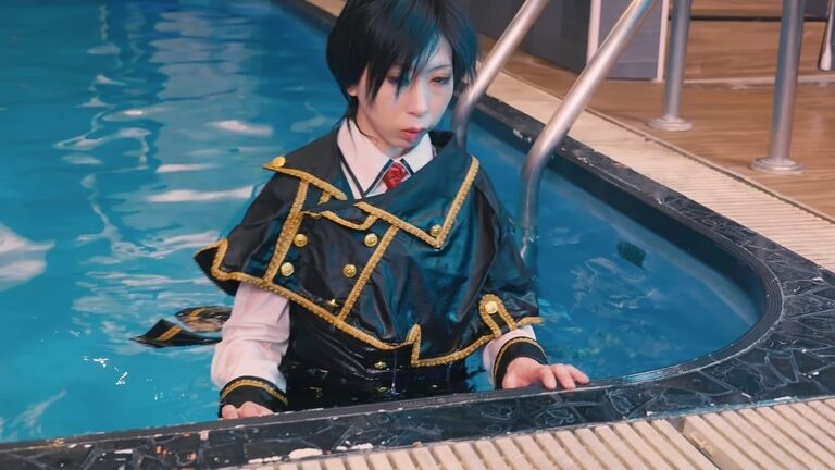 プールで水遊び5