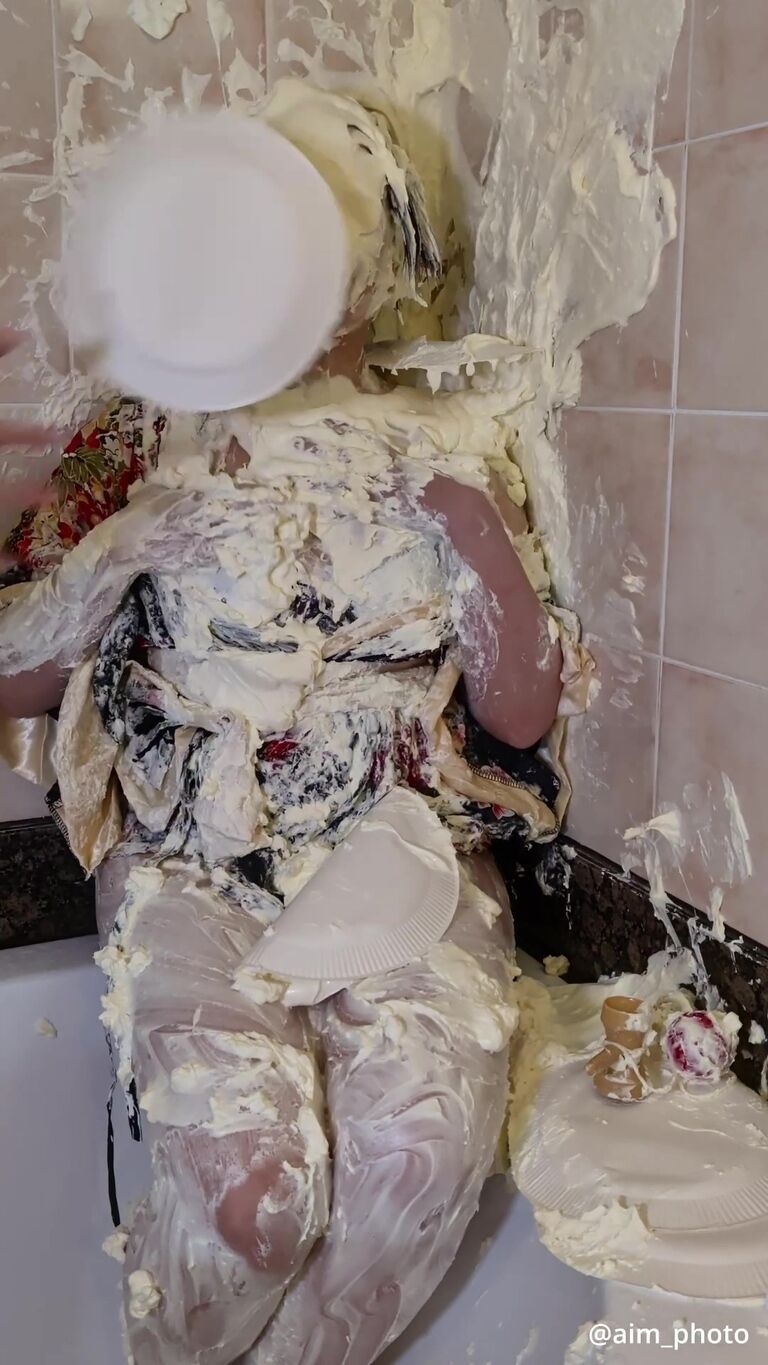 Pie face aiki 02 (幸和あいきさんパイ投げ体験02) 