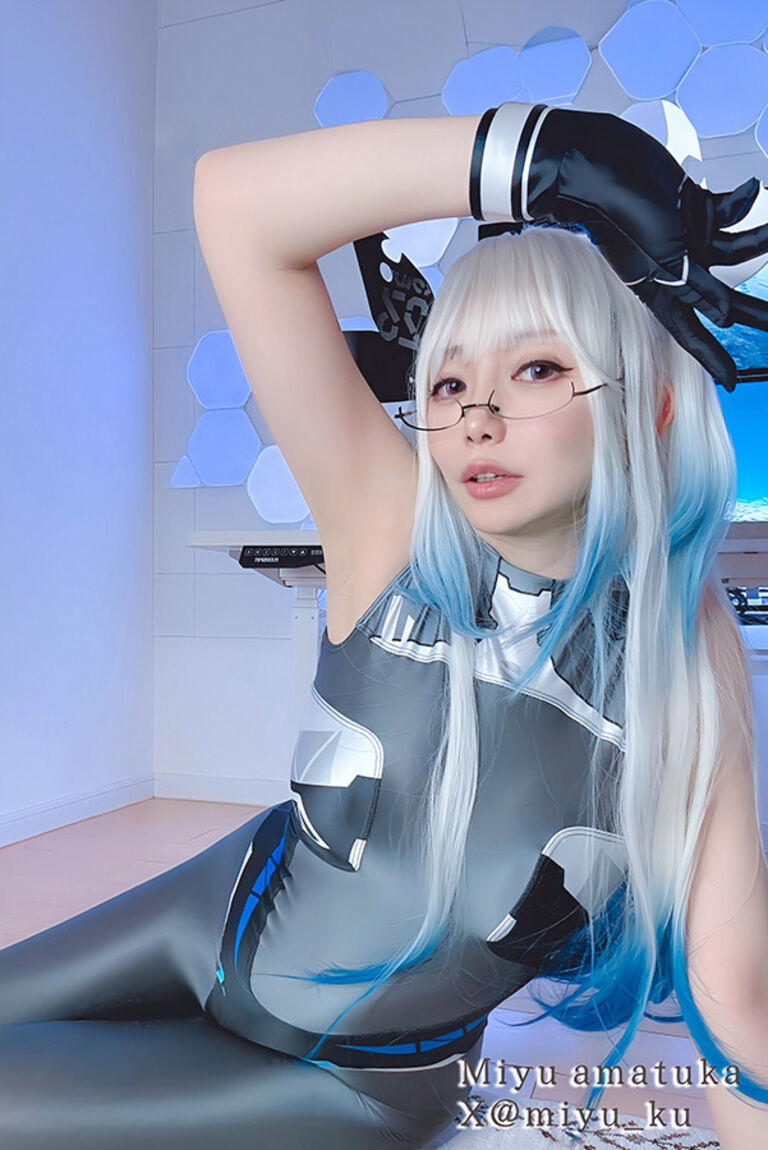 Cyber Bodysuit 未来形彼女のボディースーツ