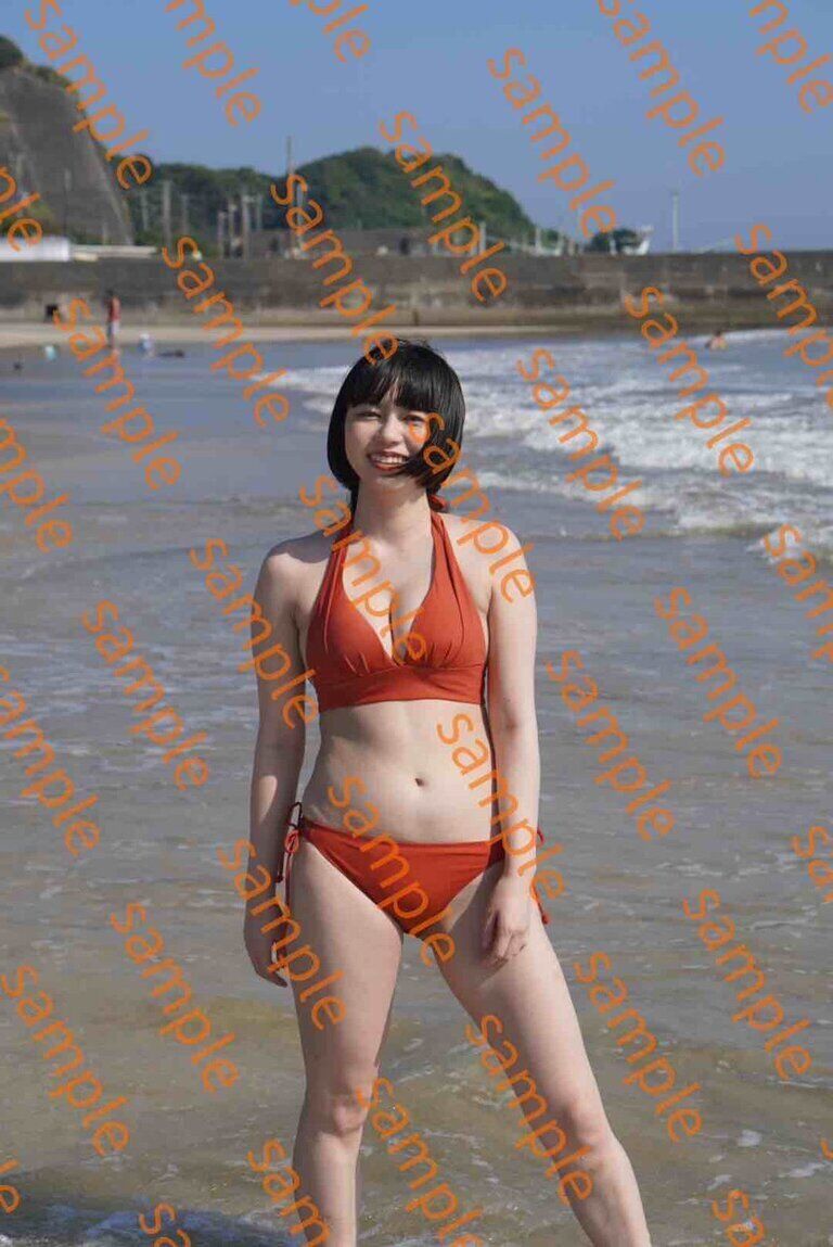 金木犀梨ファースト写真集「なつの1ページ」