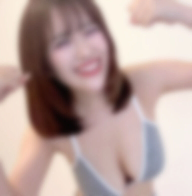 【リクエスト下着でダンス🌸】グレー×レッドどっちが好き？🤍❤️