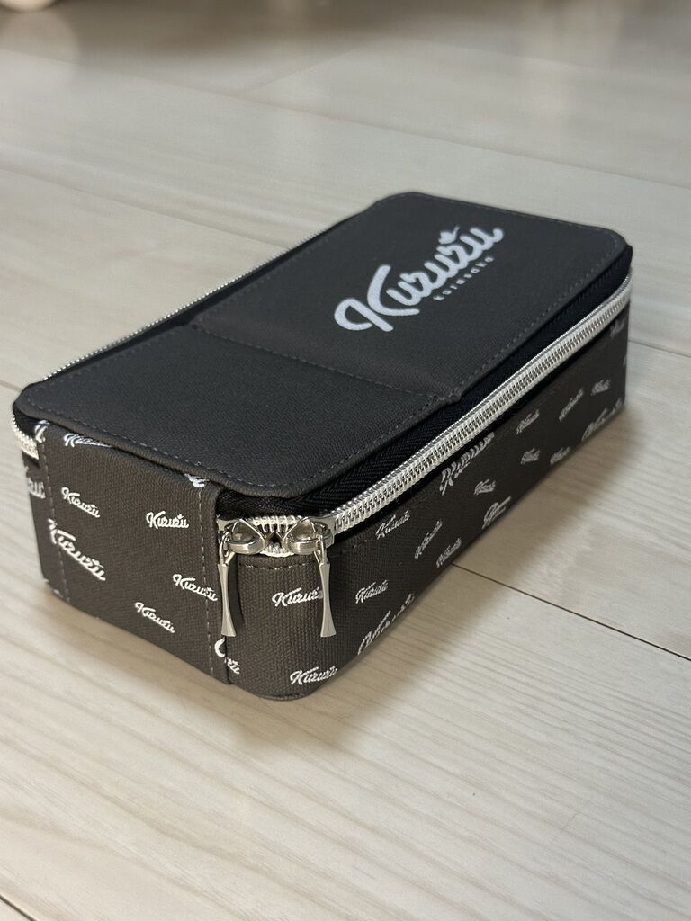 くるるん付き♡マルチケース