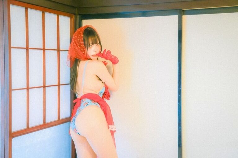 【おすすめ】〇〇ィタ×グラビア写真集　FILM　Red０１