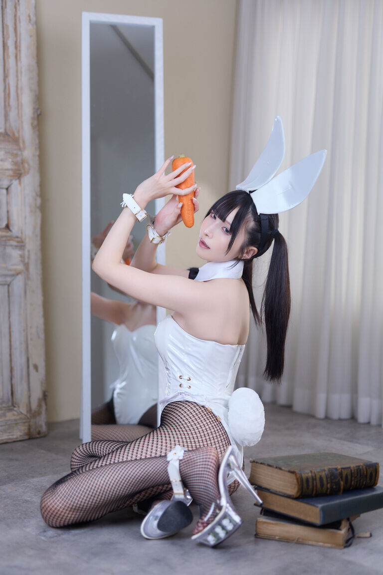 NAUGHTY BUNNY